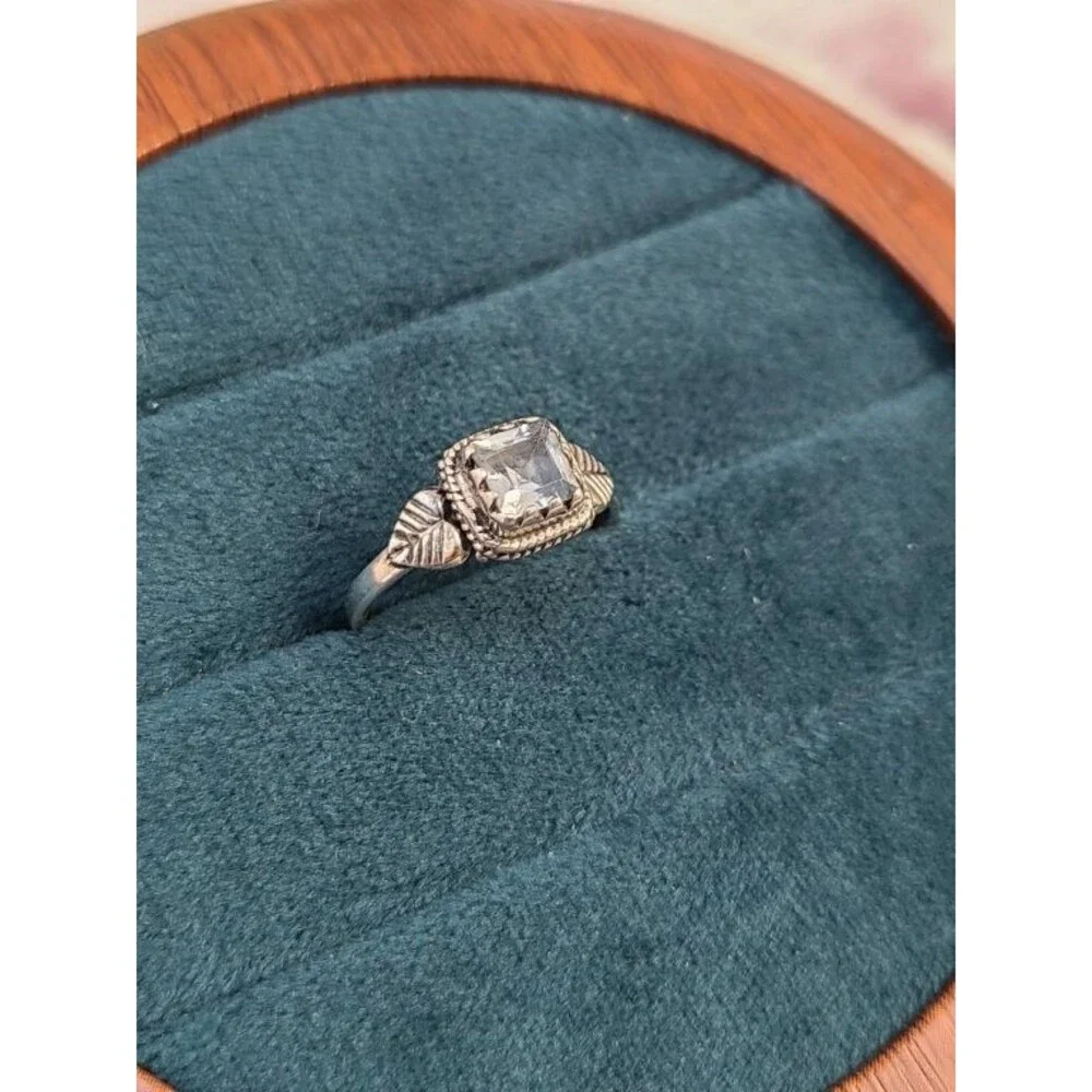 Sterling Silver Blue Topaz Ring 925 Size 5.5 Square Cut Vintage Leaf Band Gift - Picture 2 of 7